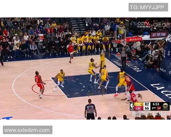 詹姆斯26分 湖人客场大胜快船 詹姆斯26分 湖人客场大胜快船