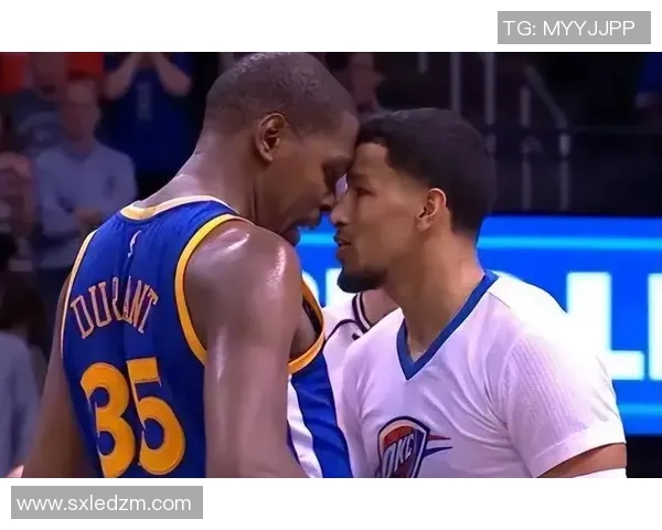 双少恩怨局！生涯交手19次，威少得到426分166板164助，杜兰特呢？